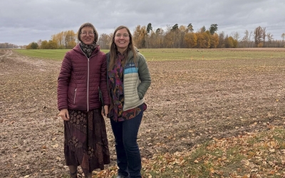 Selekcijas programmas vadītāja no Oregonas viesojas AREI Priekuļu pētniecības centrā